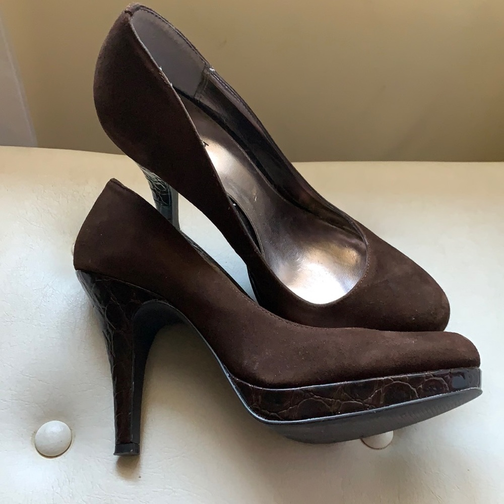 Alfani Maddy Brown Rounded Toe Pumps with Platform, size 7